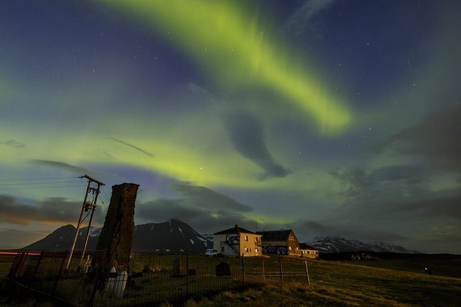 Northern Lights Tour from Reykjavik with Lifetime Guarantee - Warmth, Waiting, and the Real Comfort Score