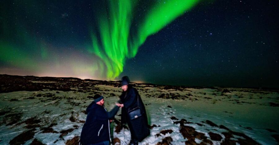 Northern Lights Tour From Reykjavik with Photography - Drive Time to Darker Skies: The 45-Minute Setup