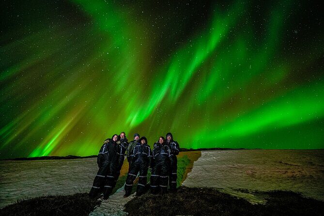 Northern Lights Tour with Photos, Snacks, Warm Snowsuits, Chairs - Key things I’d notice right away