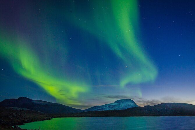 Northern Lights Yacht Cruise in Reykjavik - The 2-hour sail plan: Old Harbour, Faxaflói Bay, and coastline views
