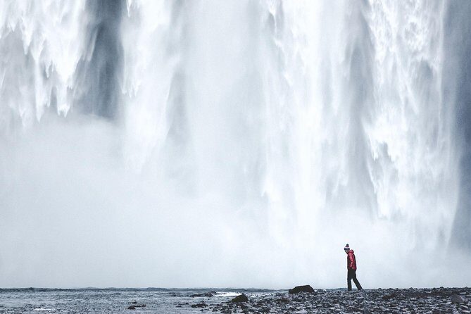 Private 2-Day Glacier Lagoon, Ice Cave and Northern Lights - Northern Lights reality check: your best plan for seeing them