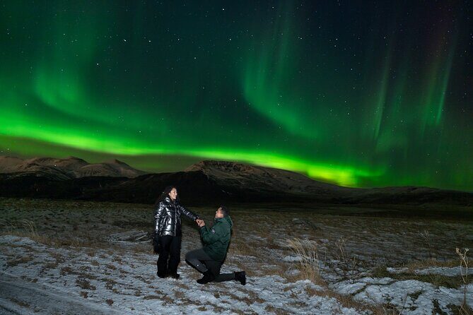 Private Aurora Hunt with Photos in Super Defender - Local Guidance From Danny T Kaze (and Why It Shows)