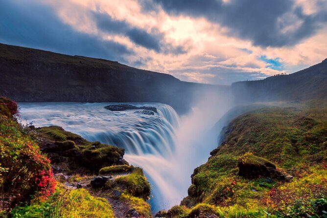 Private Golden Circle Tour by Luxury SUV from Reykjavik - Lunch on your terms: coffee breaks, restaurant stops, and the Tomato farm tip