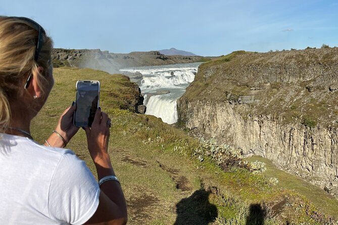 Private Guided Tour Golden Circle & Friðheimar Greenhouse Iceland - Private Golden Circle with Reykjavik pickup and your own driver-guide