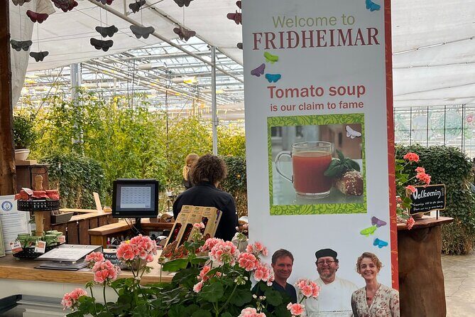 Private Guided Tour Golden Circle & Friðheimar Greenhouse Iceland - Kerið crater: volcanic color along the Golden Circle (extra admission)