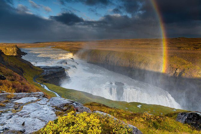 Private Jeep Tour - Golden Circle and South Coast Combo - Skógafoss and Seljalandsfoss: Staircase Views and the Waterfall You Walk Behind