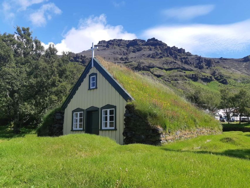 Reykjavík: 2-Day Tour with Icebergs, Glaciers & Waterfalls - Guides and Group Energy: Why the Human Factor Matters