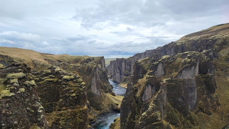 Reykjavík: 2-Day Tour with Icebergs, Glaciers & Waterfalls