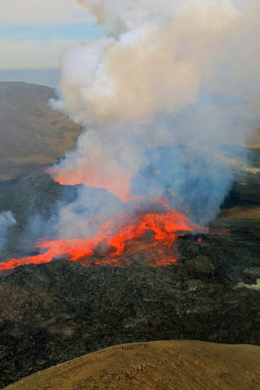 Reykjavik: 45-Minute Volcano Sightseeing Helicopter Tour - Key points