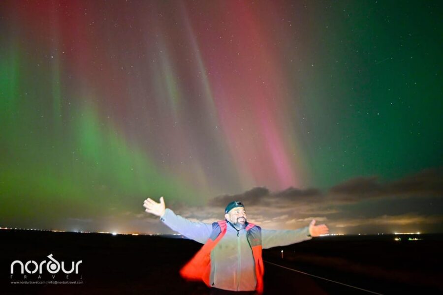 Reykjavík: 4x4 Minibus Northern Lights with Photo and Cocoa - How the 4-hour format plays out (and why it works)