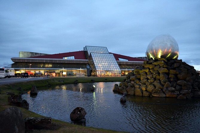 Reykjavik area to Keflavik Private Luxury Airport Transfer - Pickup in Reykjavik: choose your spot, including cruise terminals