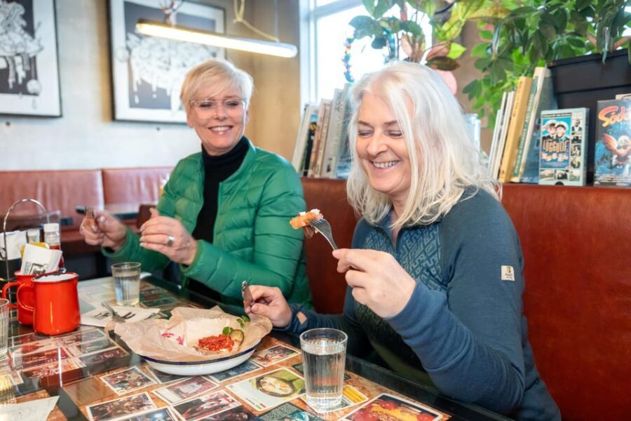 Reykjavik: Christmas Food Tour with Tastings and Drinks - Price and timing: is $173 per person good value?