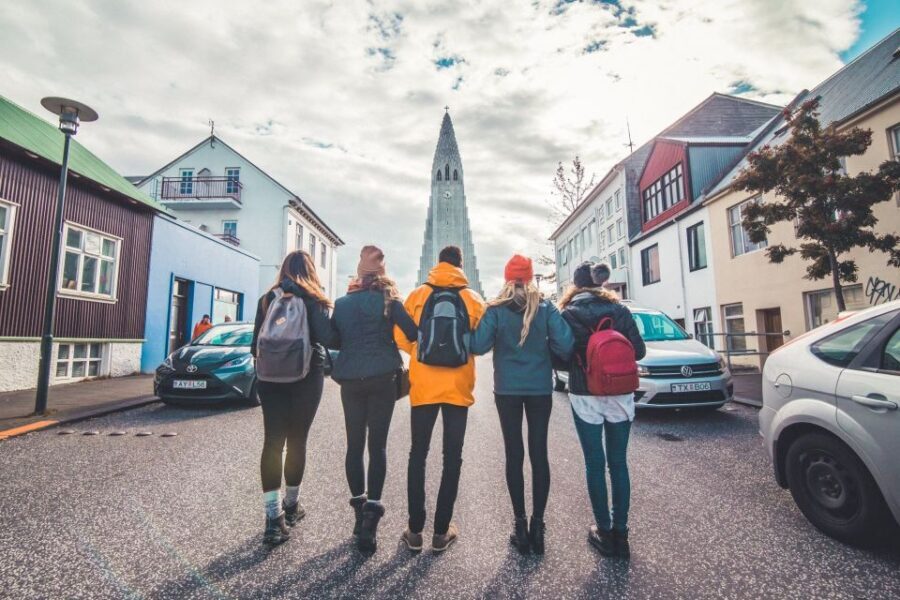Reykjavik: Evening Icelandic Food and Drink Tour - Why the guide is the real product