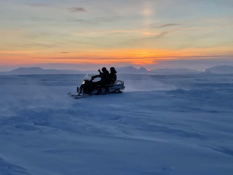 Reykjavík: Glacier Snowmobile and Hot Springs with Pickup - What’s included (and what you’ll pay for on your own)