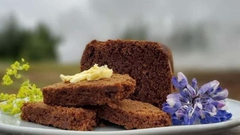 Reykjavík: Golden Circle, 2 Geysers & Geothermal Bakery Tour - Why This Golden Circle Route Feels Like More Than a Drive-By