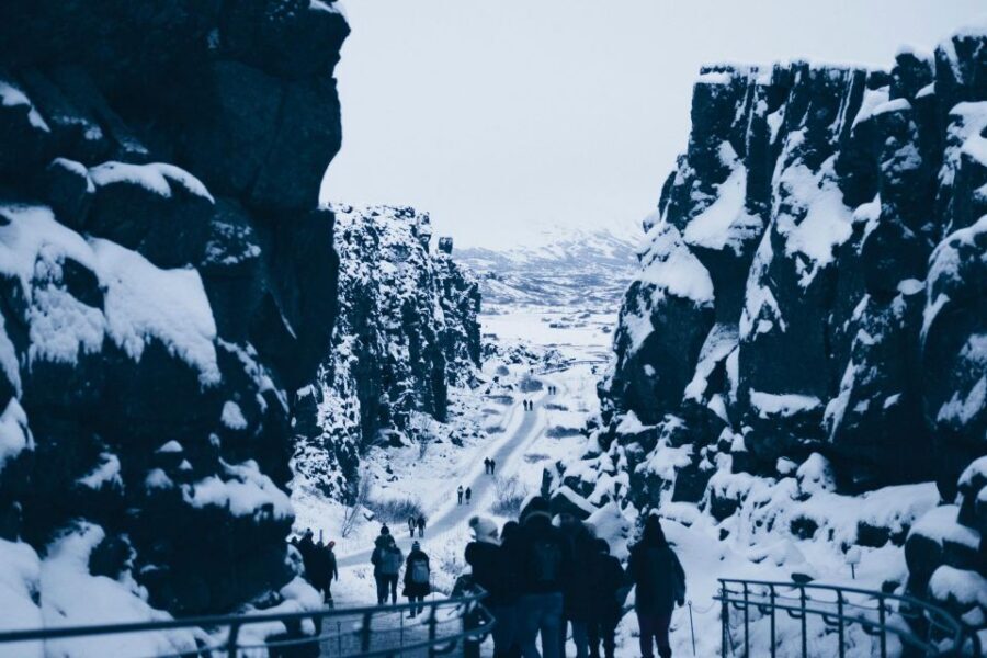 Reykjavík: Golden Circle, Blue Lagoon, and Aurora Tour - The Northern Lights Hunt: Searching the Sky Beyond City Limits