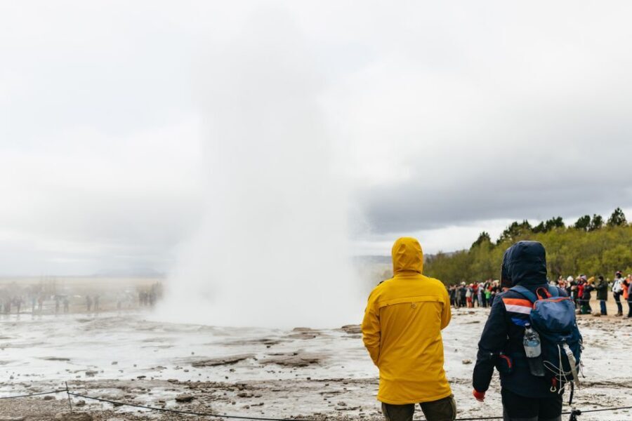 Reykjavik: Golden Circle, Crater & Blue Lagoon Minibus Tour - Price and logistics: does $252 feel worth it