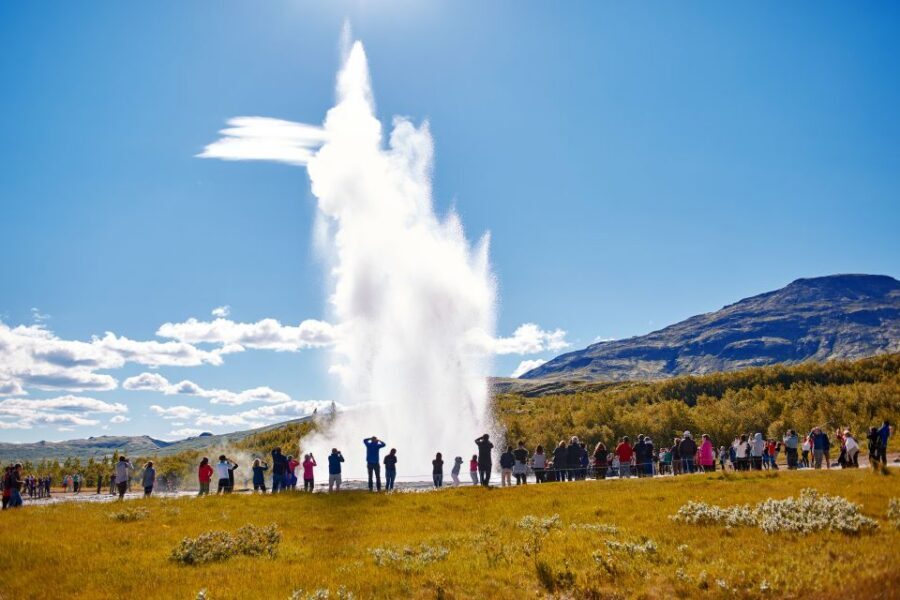 Reykjavik: Golden Circle Day Trip with Blue Lagoon Transfer - Price and Value: What You Get for $152 (and What You Add)
