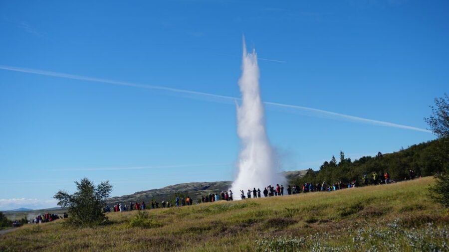 Reykjavik: Golden Circle & Langjökull Glacier on a Jeep - Geysir and Haukadalur: why Strokkur steals the show