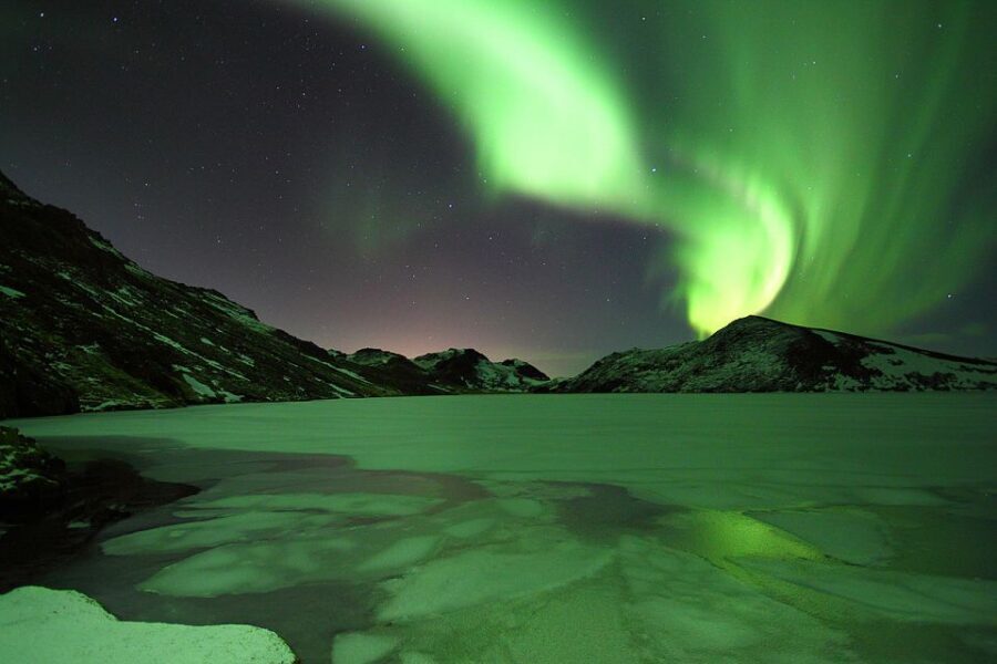Reykjavik: Golden Circle & Northern Lights 4x4 Tour - Guide style that can make or break a night hunt
