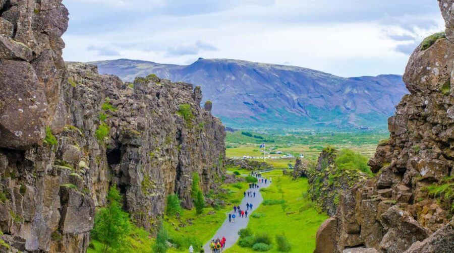 Reykjavik: Golden Circle Tour and Sky Lagoon Entry Ticket - Sky Lagoon: Saman Pass Infinity Pool and the Skjól Ritual
