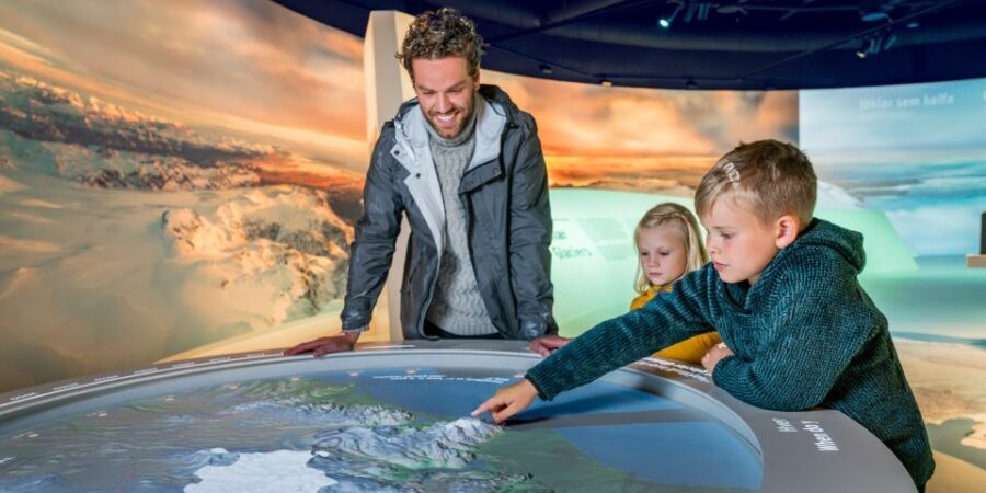 Reykjavík: Golden Circle Tour & Perlan Museum Tour - Key things that make this tour worth your time