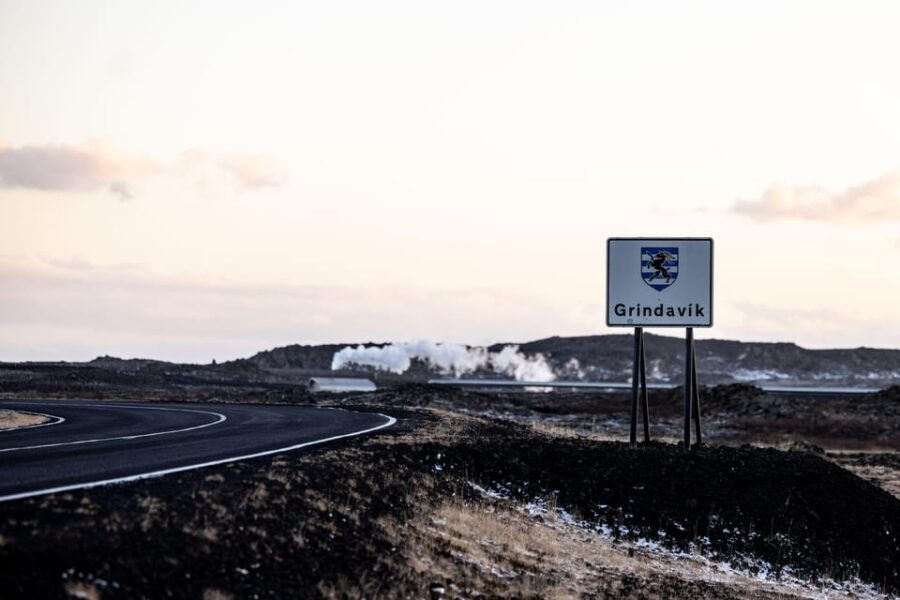 Reykjavik: Guided Tour to Volcano and Reykjanes Geopark - Reykjanes Peninsula in one day: why this route works