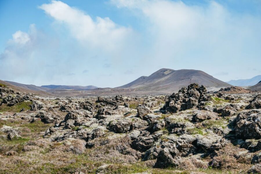 Reykjavik: Guided Tour to Volcano and Reykjanes Geopark - What to bring, plus when to skip this tour