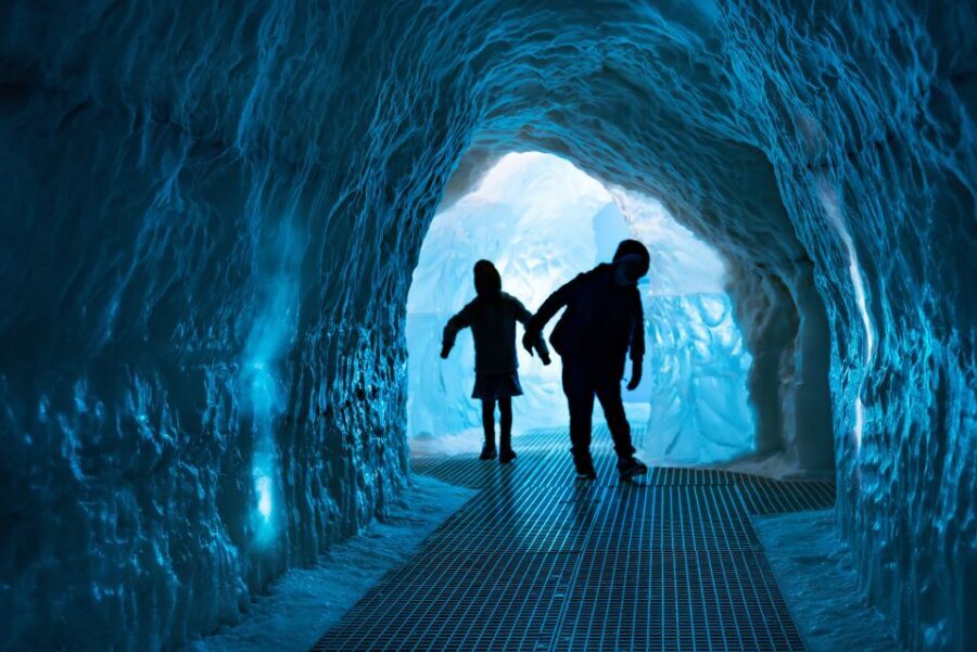Reykjavík: Hop-On Hop-Off Bus and Perlan Museum Entry Ticket - Wonders of Iceland: Volcano Power, Ice Cave Reality, and Glacier Learning