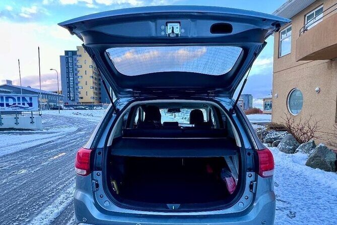 Reykjavik Iceland : Private transfer From / To KEF airport - In the Car: Comfort, Route Talk, and Stops That Fit Real Life