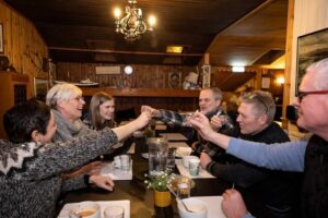Reykjavik: Icelandic Food Tour - Meeting outside Hlöllabátar: easy to find, easy to start