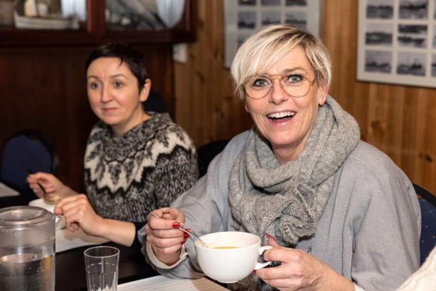 Reykjavik: Icelandic Food Tour - Guides who mix food facts with Icelandic stories