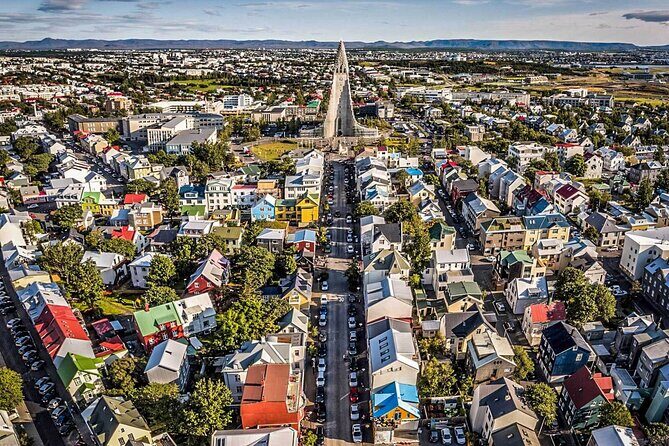 Reykjavik International Airport Private Arrival Transfer - Keflavik to Reykjavik, Without the First-Day Stress