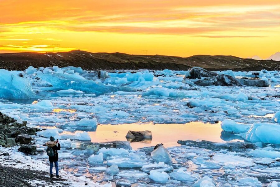 Reykjavik: Jokulsarlon Glacier Lagoon Full-Day Guided Trip - Vík Dinner and Eyjafjallajökull on Clear Days