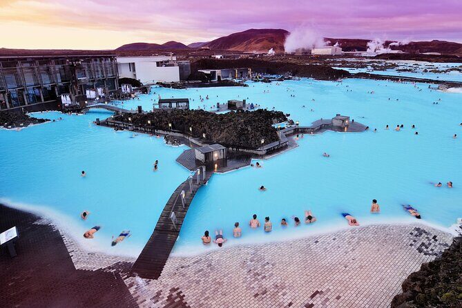 Reykjavík/Keflavík–Blue Lagoon, Silica & Retreat Transfer - Silica Hotel and The Retreat Hotel stops: convenient, but book the direction right