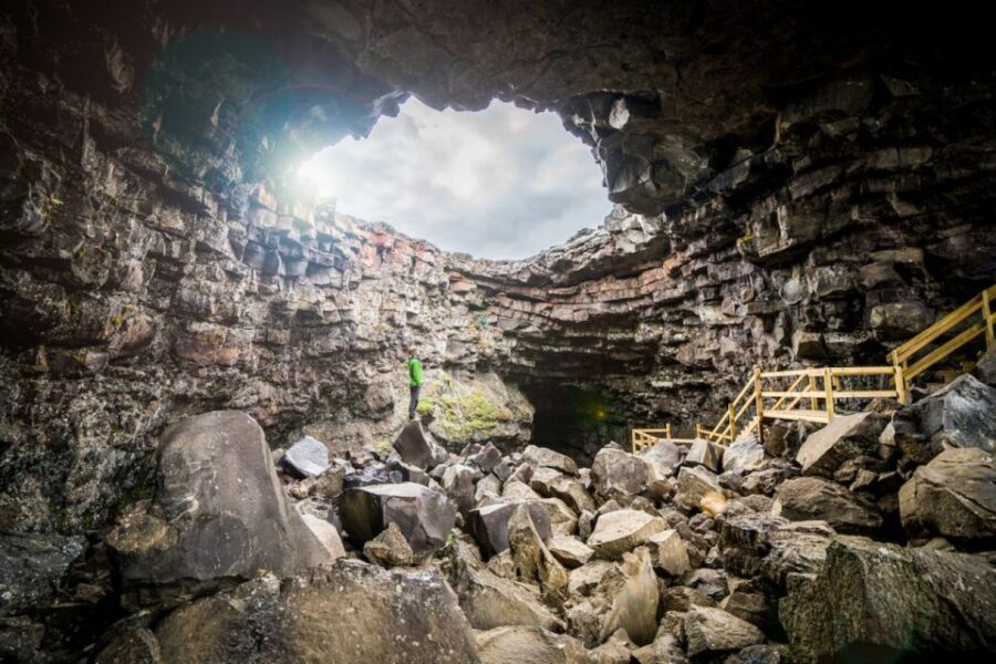 Reykjavik: Lava Cave, Hot Springs, and Waterfalls Tour - Hraunfossar and Barnafoss: the waterfall spread that makes Iceland feel unreal