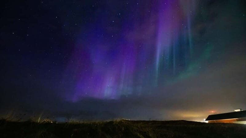 Reykjavik: Northern Lights Adventure Tour with Hot Chocolate - Aurora hunting from Reykjavik: how the tour actually runs