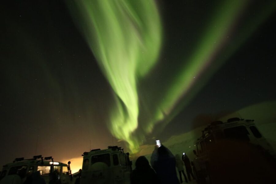 Reykjavik: Northern Lights Experience by Superjeep - What you’re really looking for in the aurora sky