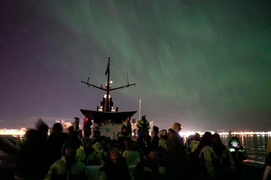 Reykjavik: Northern Lights Guided Boat Tour with Photos - Quick Hits: What Makes This Boat Tour Work