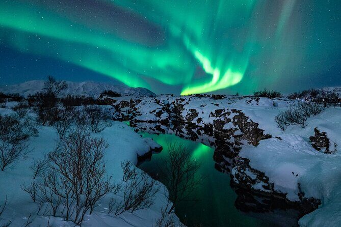 Reykjavik Northern Lights Tour with Professional Photographer - Key things you’ll notice right away