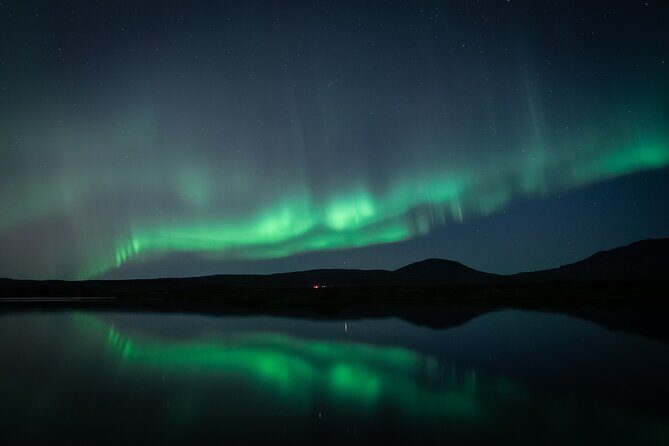 Reykjavik Northern Lights Tour with Professional Photographer - The drive from Reykjavik: where the guide earns their pay