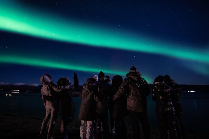Reykjavik Northern Lights Tour with Professional Photographer