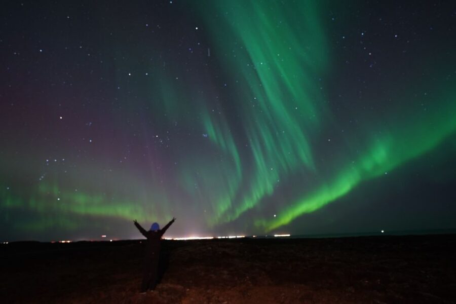 Reykjavik: Premium Northern Lights Tour with Free Photos - The Photos Part: Free Images Without Losing the Moment