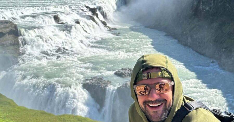 Reykjavik: Private Golden Circle Tour - Þingvellir National Park: where tectonic cracks meet Iceland’s early politics