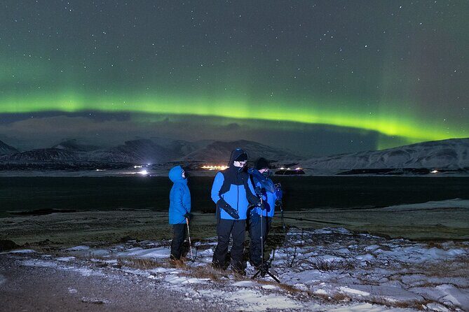 Reykjavik Private Northern Lights Tour with Pro Photographer - Should you book the Reykjavik private Northern Lights tour with a pro photographer?
