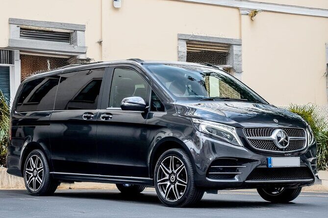 Reykjavik-Private Transfer to/from Keflavík Airport - Key things you’ll notice right away