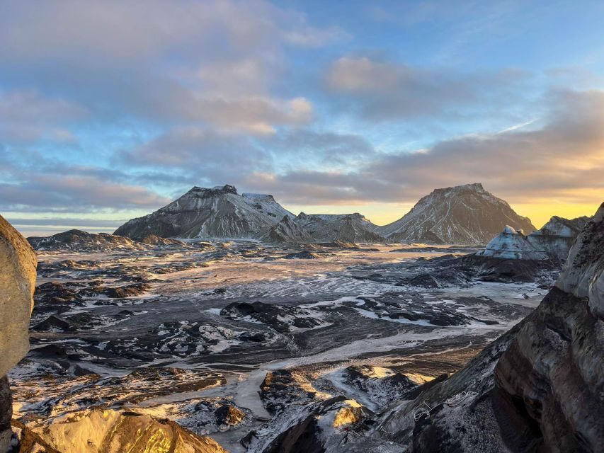 Reykjavik: South Coast and Katla Ice Cave Small Group Tour - Timing, weather, and winter daylight reality