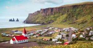 Reykjavik: South Coast Waterfalls & Glacier Small-Group Tour - Riding Out: What the Bus Time Really Means
