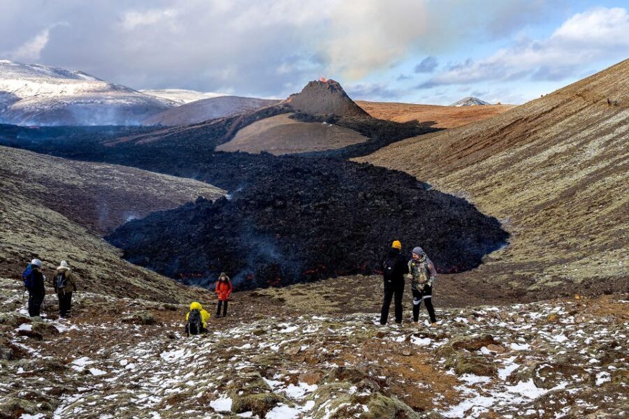 Reykjavík: Volcano Hike, Visit Grindavík and Blue Lagoon - Key Points at a Glance