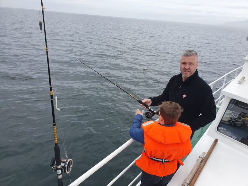 Reykjavik's Finest Catch: Guided Sea Angling Tour - From Hlésgata 1 to Faxaflói Bay: the 3-hour flow